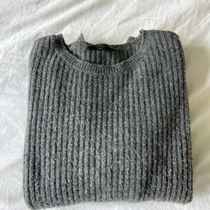 Grey ribbed sweater